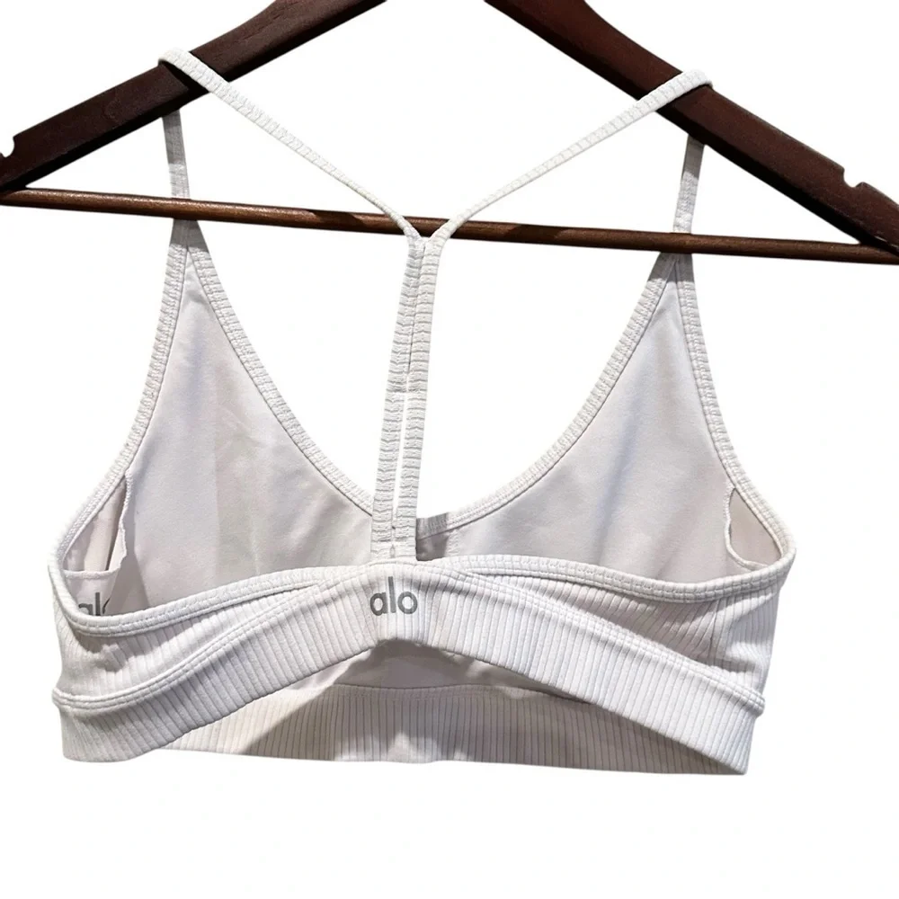 ALO Yoga Ribbed Blissful Bra Size Medium Ivory  V-Neck Y-Back Everyday Support - Picture 4 of 6